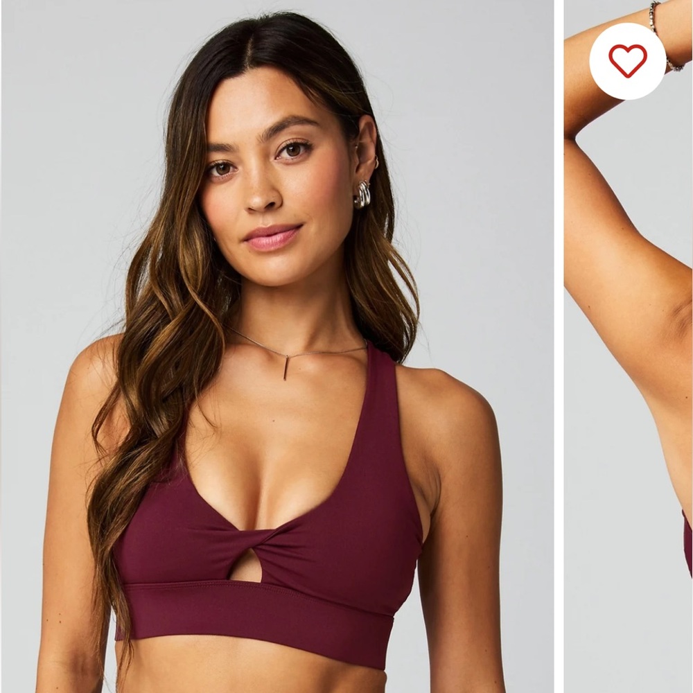 Oasis Twist Medium Impact Sports Bra in Merlot S